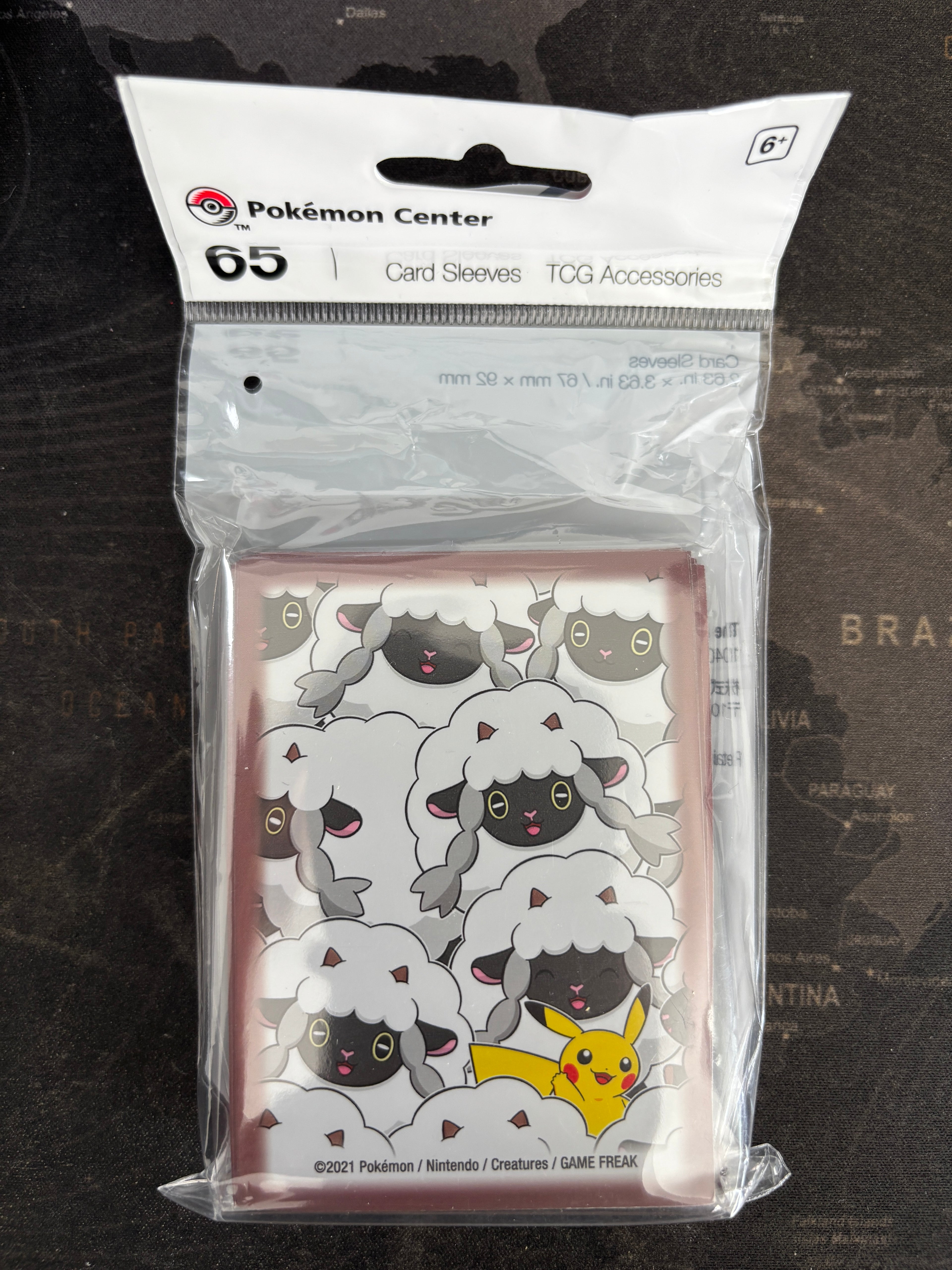 Paquet de sleeves Wooloo Pikachu (2021)