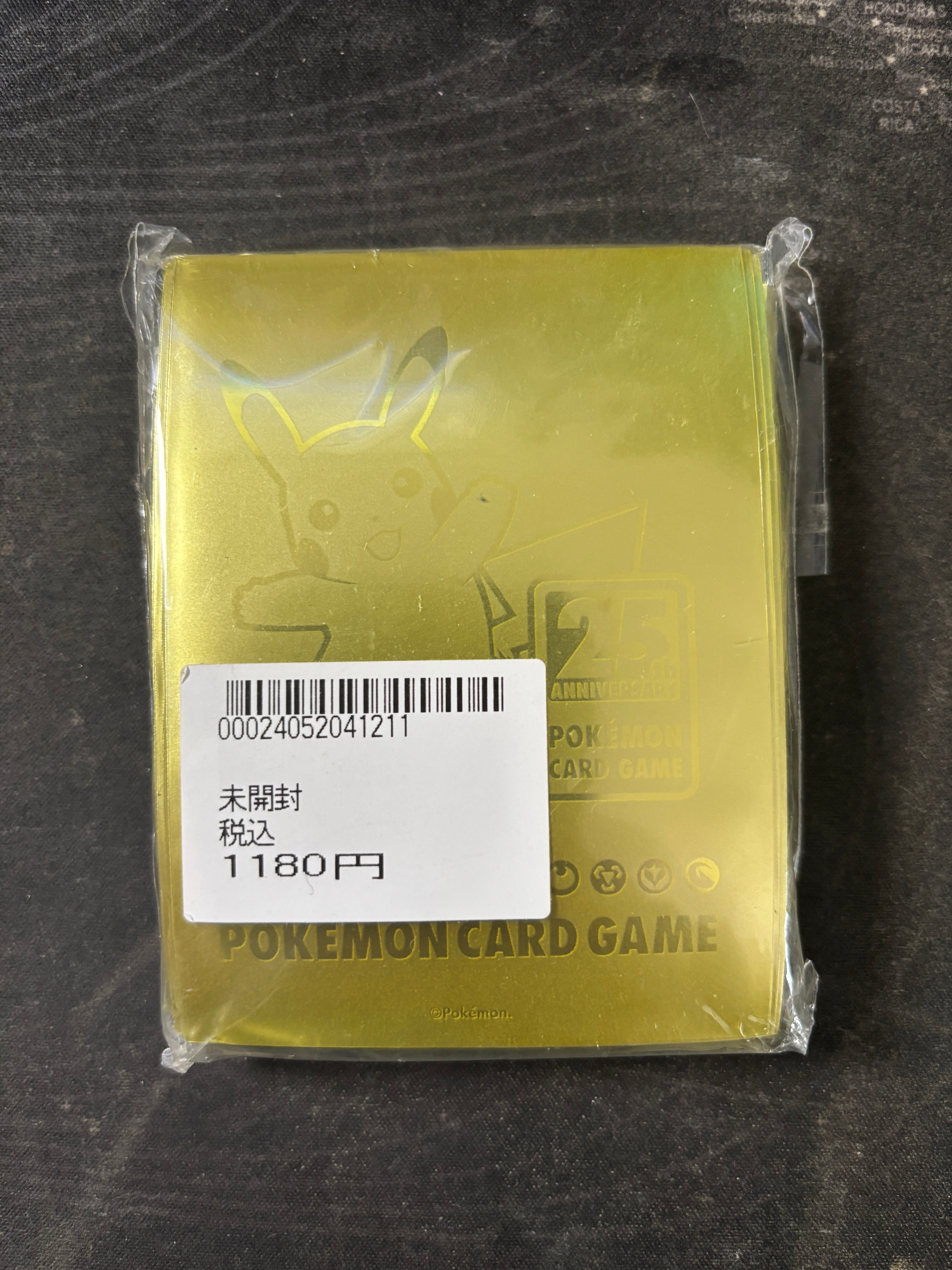Paquet de sleeves Pikachu Pokemon Center 25th Anniversary Golden Card
