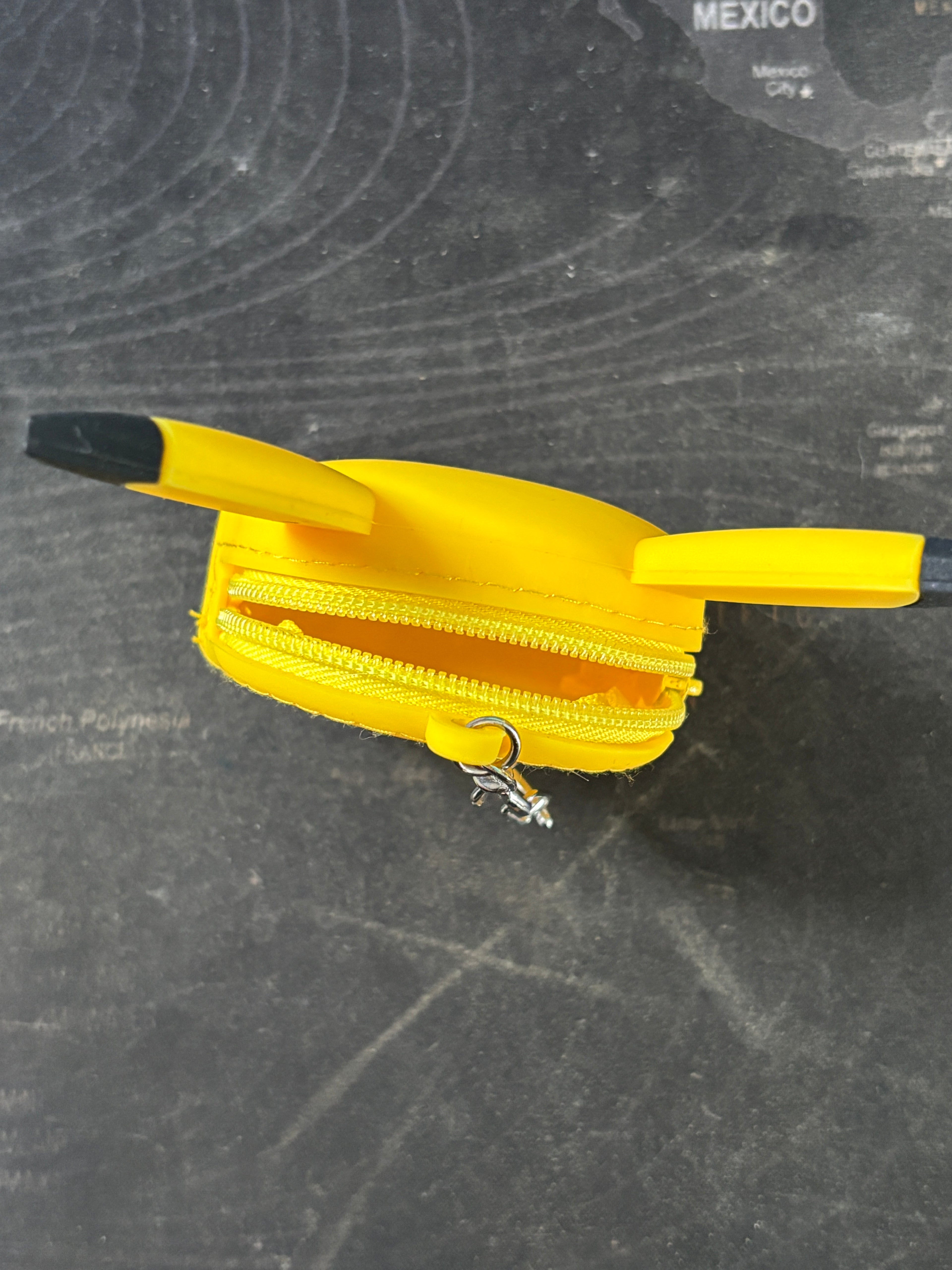 Mini porte-monnaie silicone Pikachu